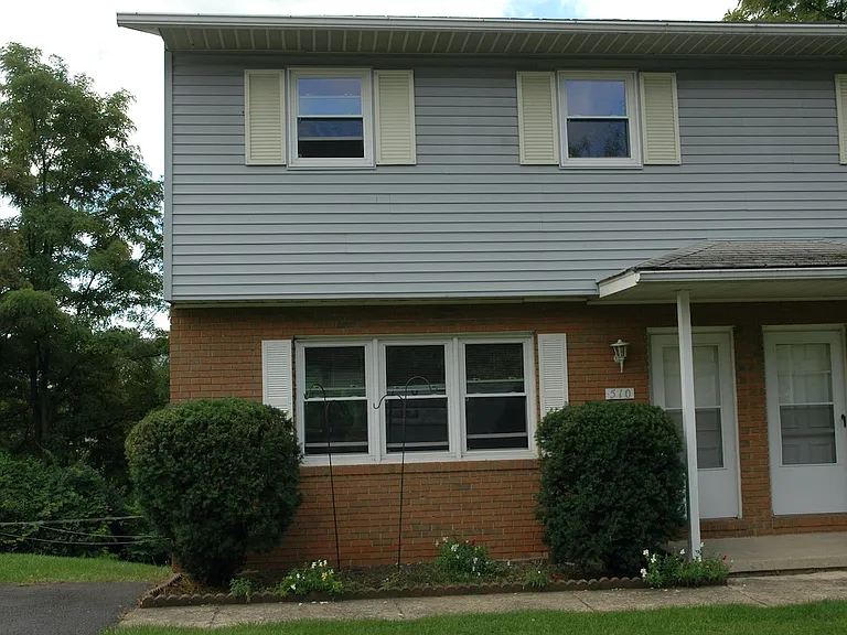 510 Royal Rd — Photo 2