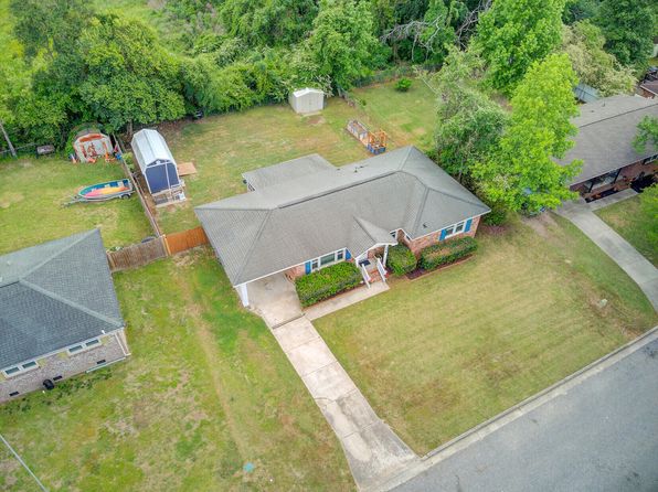296 Oxford Rd, Ladson, SC 29456