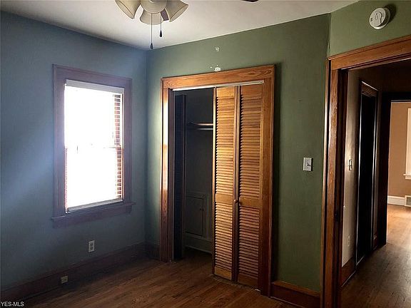 *Picture will be updated soon. Entire unit has been Freshly Painted, and Hardwood Floors are currently being refinished! The roo