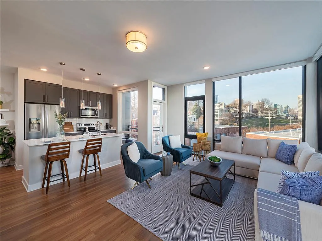 1110 Key Federal Hill — Photo 3