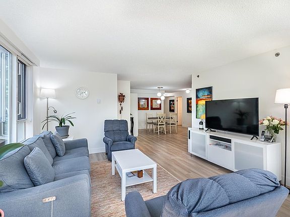5th image of 3150 Gladwin Rd #201
