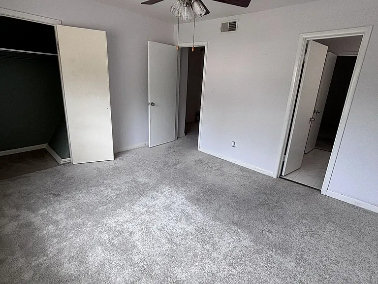 2643 Southbury Cir — Photo 14