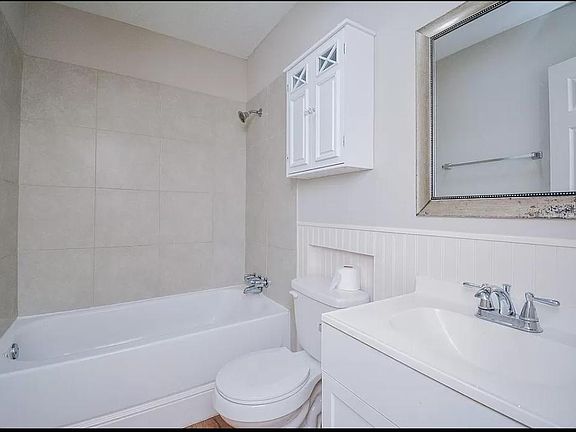 3rd image of 15205 Buckle Ln #2