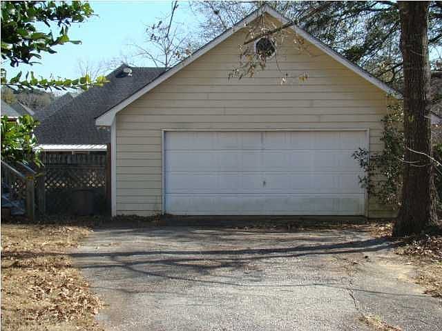2nd image of 2369 Randlett Dr