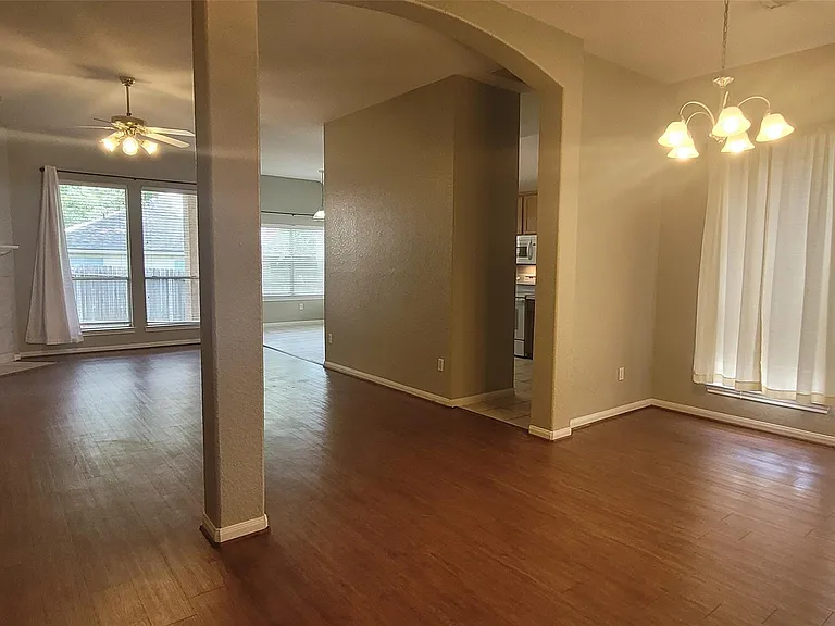 3825 Evergreen Way — Photo 6