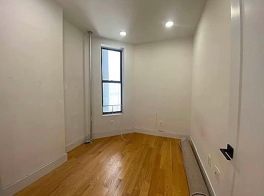 3rd image of 500 W 173rd St APT 3