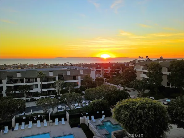 950 Cagney Ln, Newport Beach, CA 92663