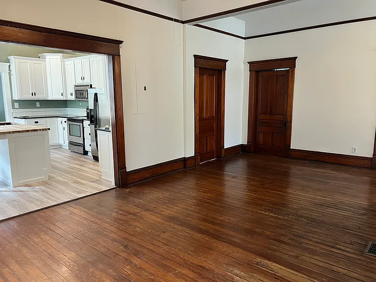 1001 S Highland Park Ave — Photo 11