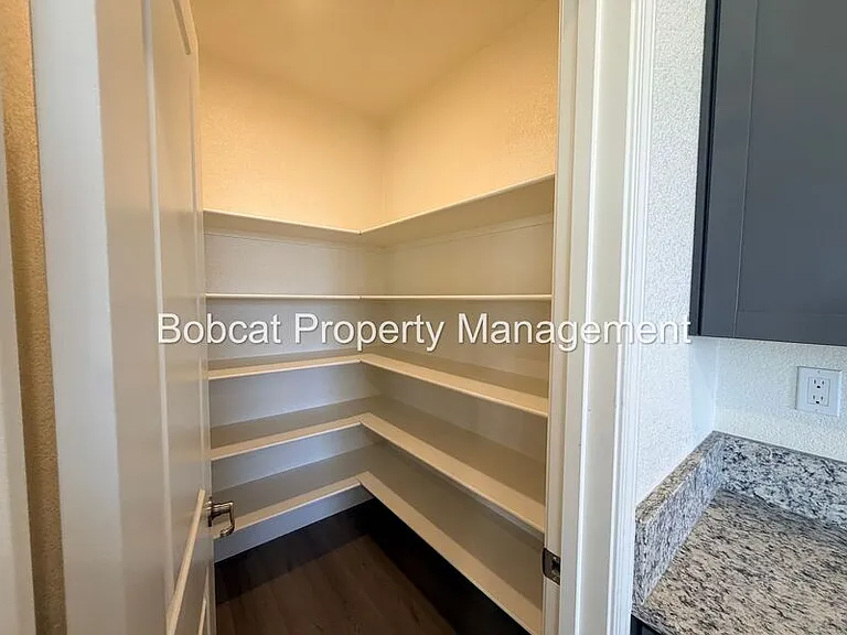 1751 Boundary Peak St — Photo 16
