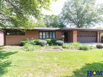 240 Taylor Park Dr, Lincoln, NE, 68510