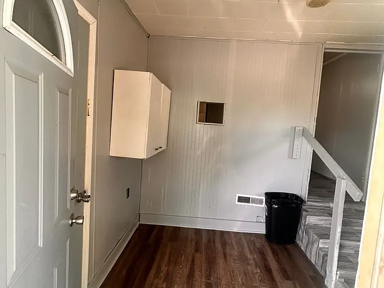 171 E 3rd St #1A — Photo 6