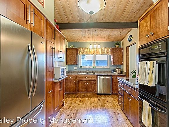 5th image of 395 Belle Monti Ave