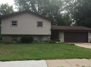 1107 N Peach Ave, Marshfield, WI 54449