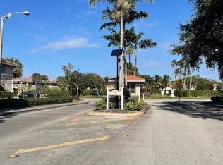 10068 Twin Lakes Dr #38-F, Coral Springs, FL 33071