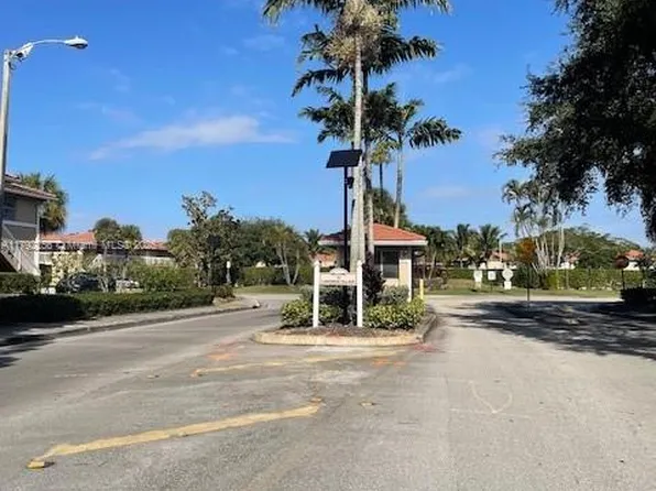 10068 Twin Lakes Dr #38-F, Coral Springs, FL 33071