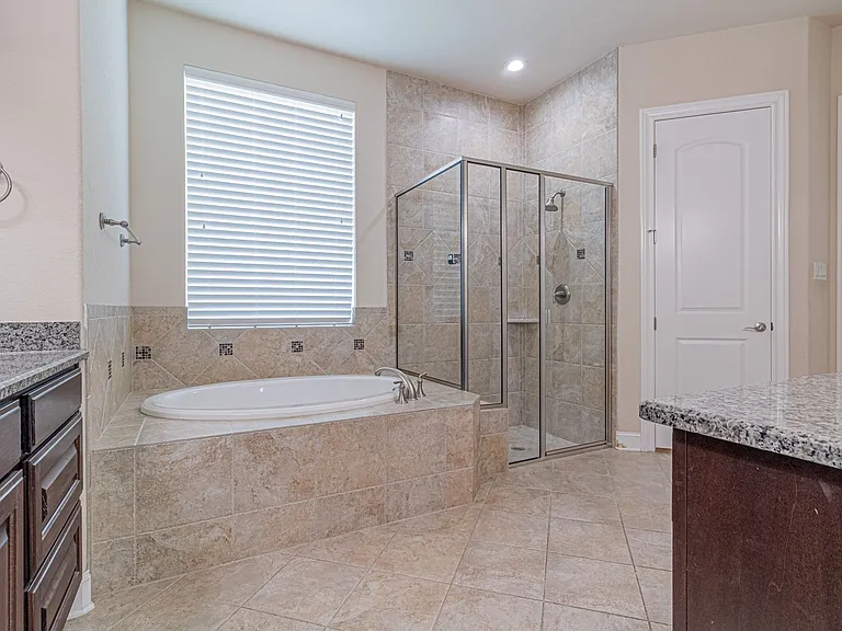 2727 Sonata Park — Photo 19