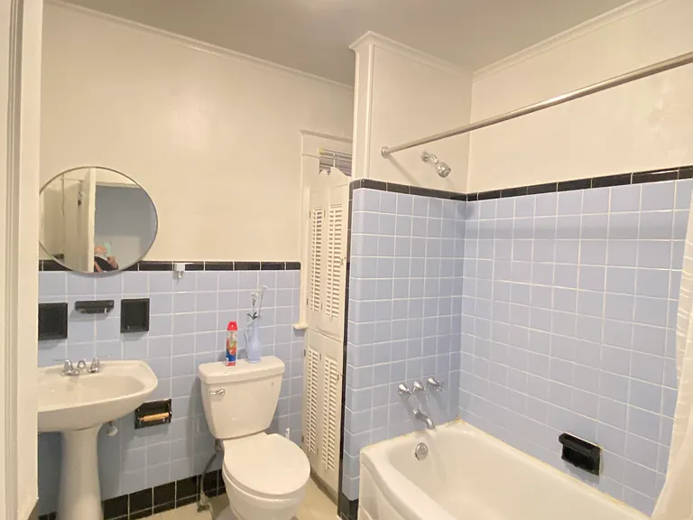 22 Grand Blvd #2 — Photo 16