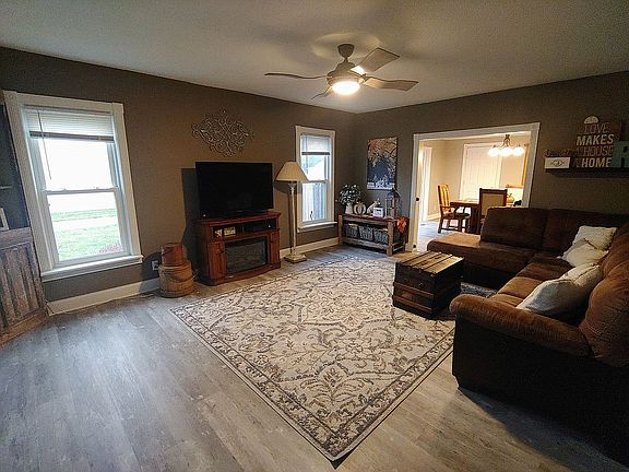 3rd image of 227 Lincoln Ave