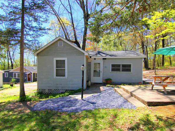 35 Glanhope Rd #18, Hopewell Junction, NY 12533