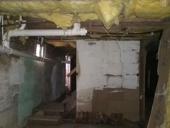 5th image of 301 NW Kensi Dr