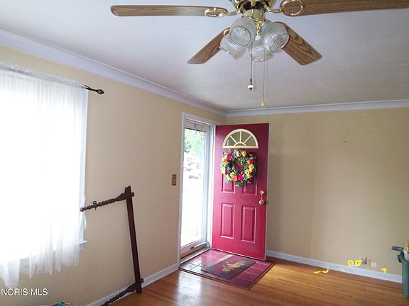 2nd image of 525 Rector Ave