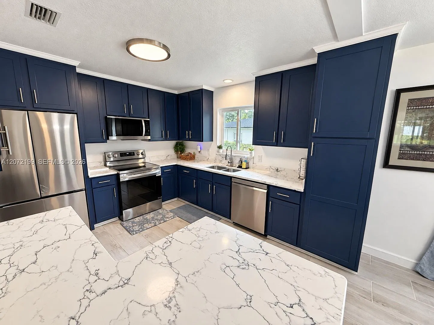 4 bed, 2.5 bath, $2,250 — Photo 3