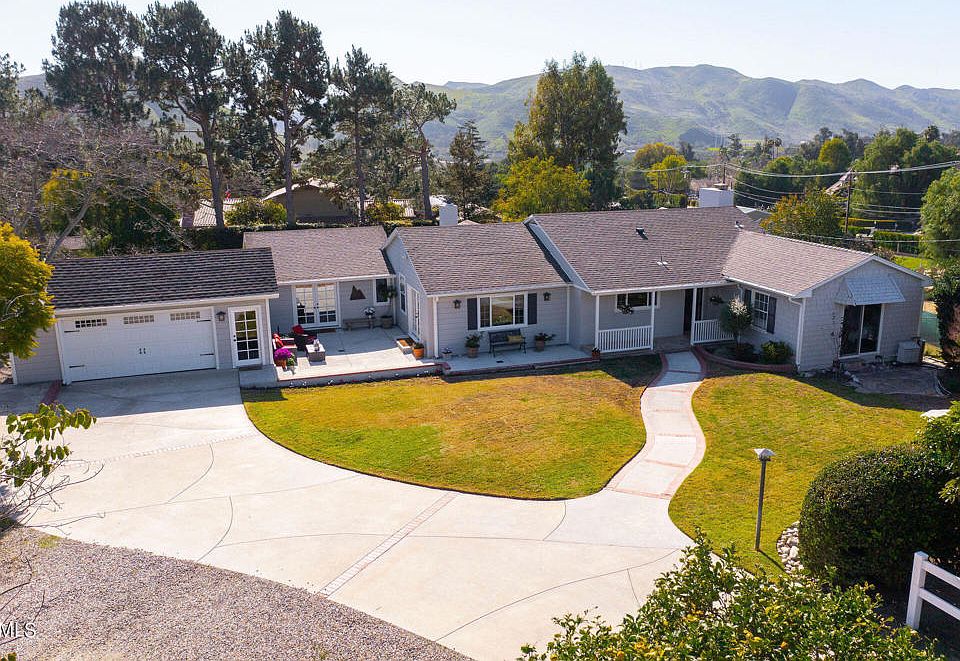 1st image of 2700 Yucca Dr