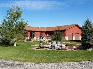 1030 W Mountain View Dr, Riverton, WY 82501