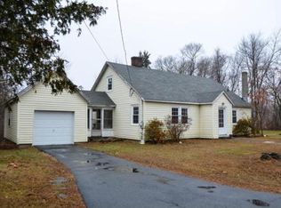 3 Woodbury Ln, Sutton, MA 01590