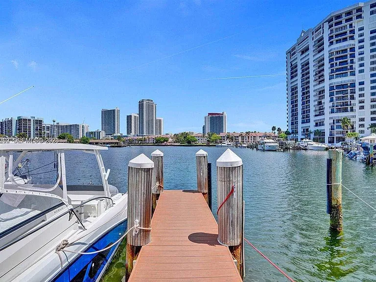 2500 Parkview Dr #1008 — Photo 46