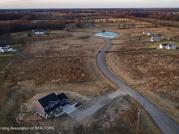 3rd image of 1945 Meadow Hills Dr