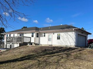18541 S Stanley Rd, Overbrook, KS 66524
