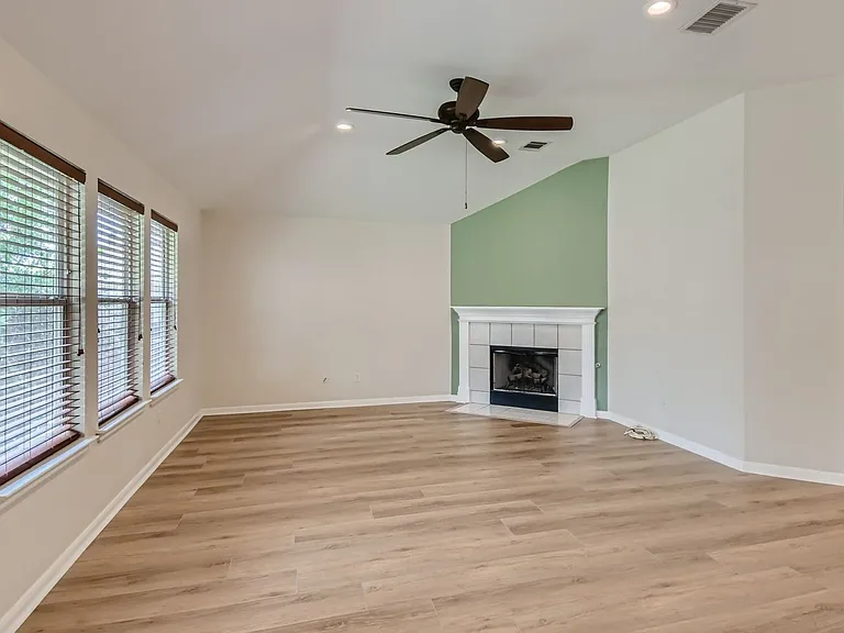 116 Copperwood Loop — Photo 6