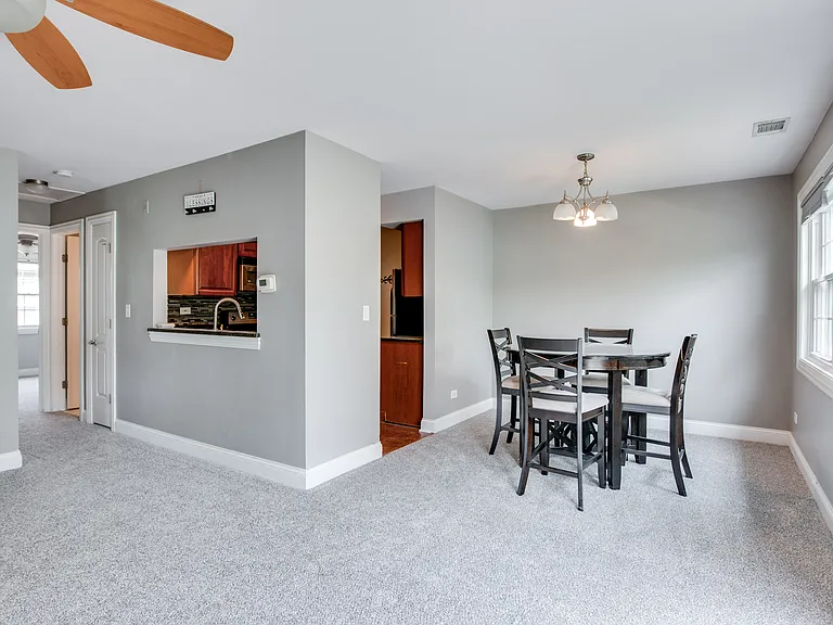 19 Foxcroft Rd #203 — Photo 5