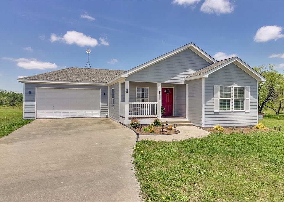 1st image of 15594 Saddle Ridge Cir