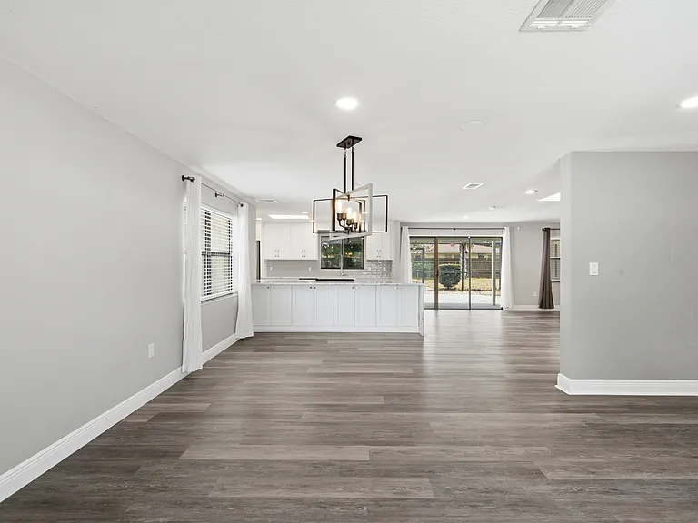1433 Ellison Ln — Photo 14