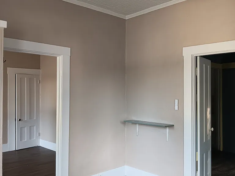 197 N State St #15 — Photo 8