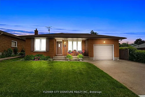 171 Saint Davids Rd W Photo 1