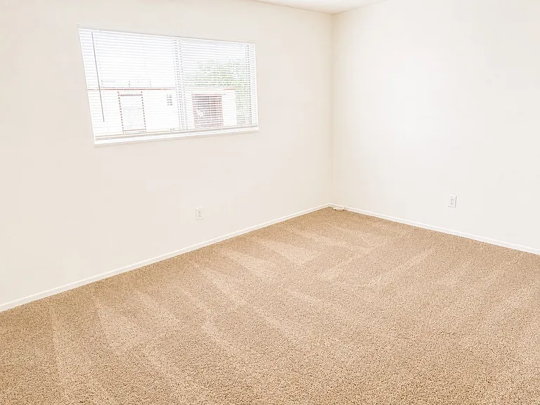 24561 Canada St #61 — Photo 17