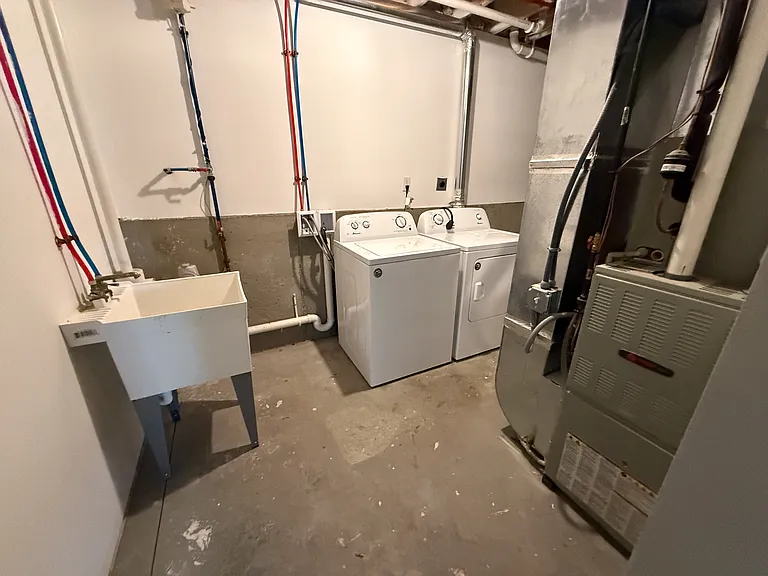 930 Waters Edge Ct — Photo 20