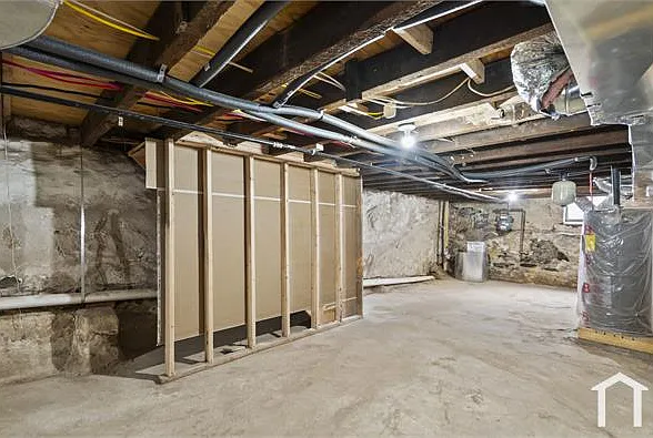 2055 Dickinson St — Photo 24