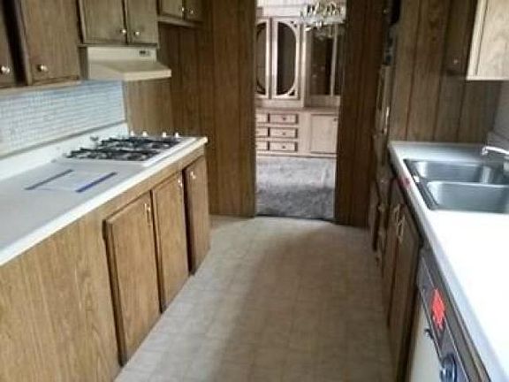 4th image of 1301 Kingslane