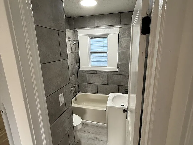 3514 Bellefontaine Ave — Photo 8