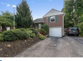 20 N Malin Rd, Broomall, PA 19008