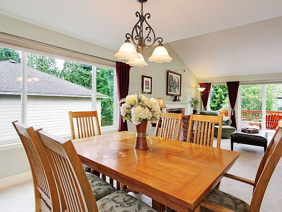5th image of 13607 174th Ave NE