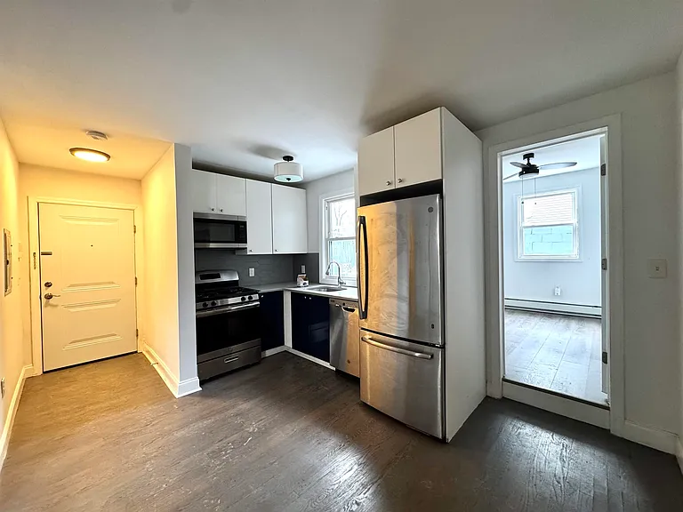 19 Sherman Ave #1 — Photo 3