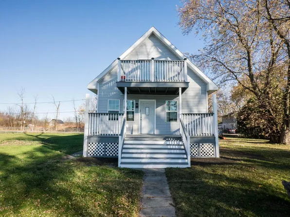 8428 Fox River ROAD, Waterford, WI 53185
