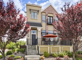 3501 Crocker Dr, Sacramento, CA 95818