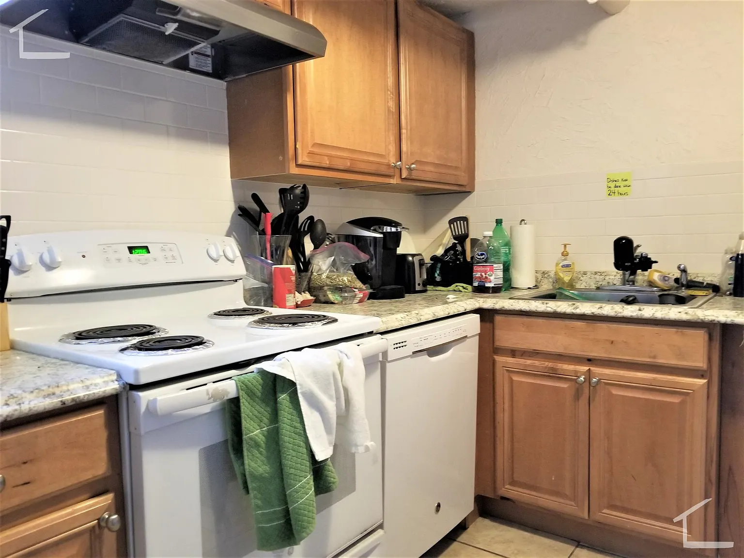 4 bed, 1.5 bath, 1380 sqft, $3,500 — Photo 2