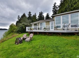 18264 Hyak Ln NE, Suquamish, WA 98392